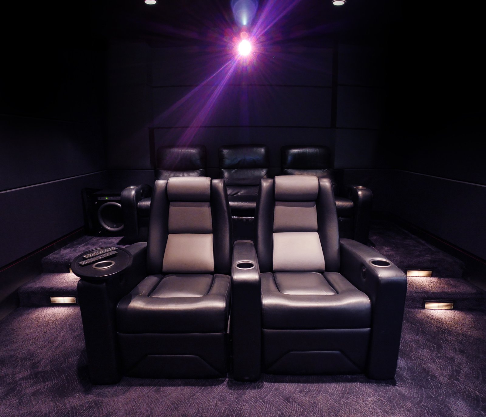 Private reference home theater installed by Entertainment Technology